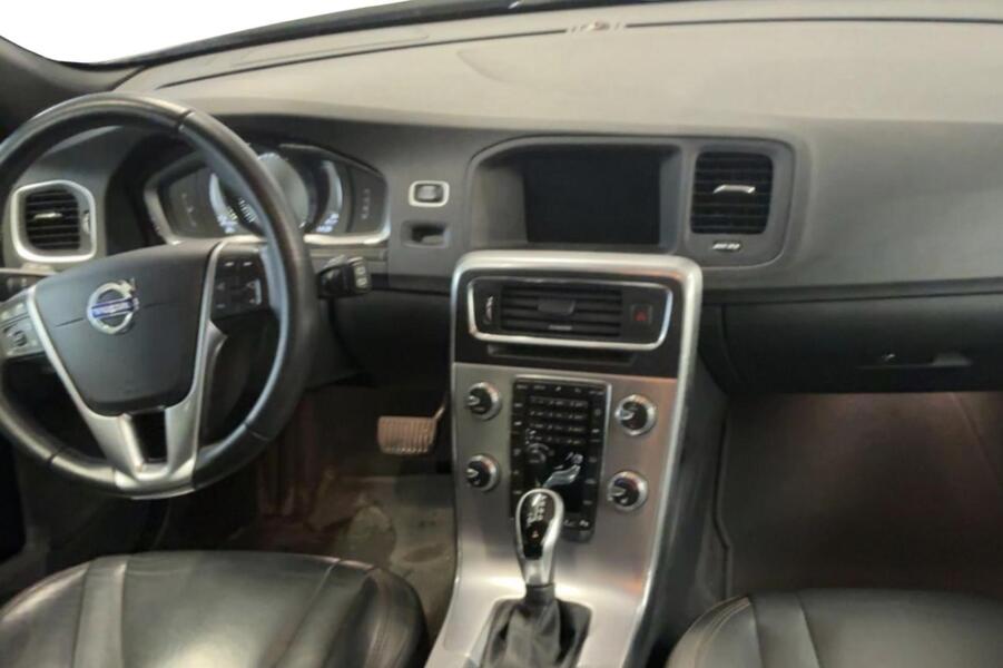 Volvo V60 Cross Country vaihtoauto