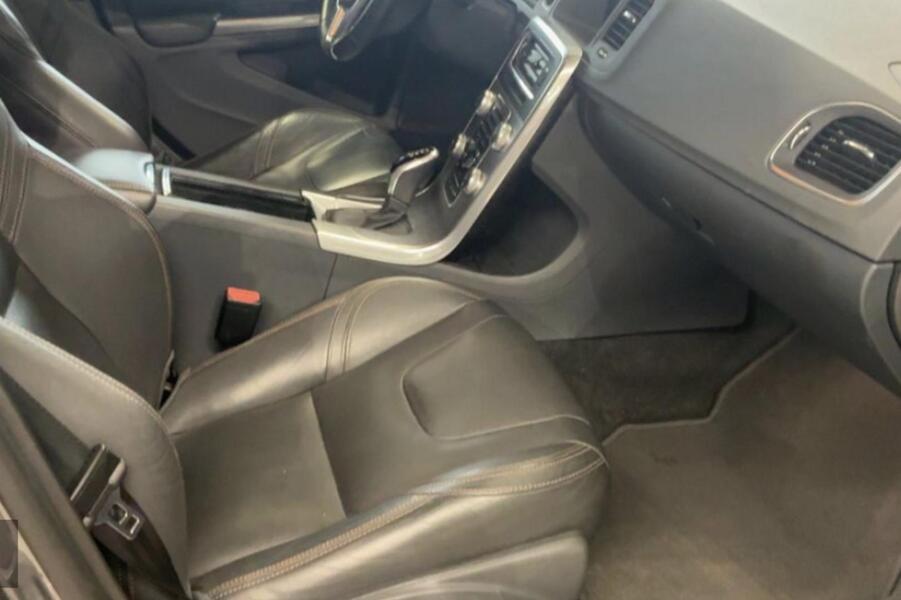 Volvo V60 Cross Country vaihtoauto