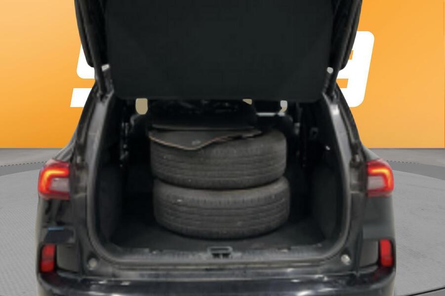 Ford Kuga vaihtoauto