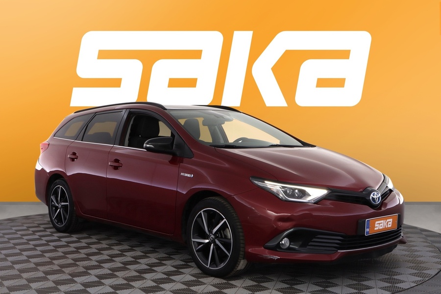 Toyota Auris vaihtoauto