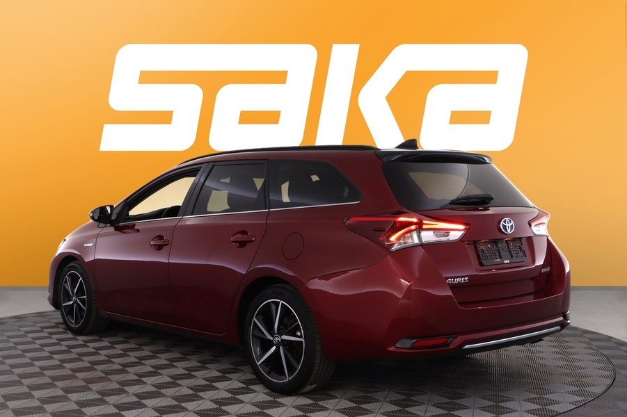 Toyota Auris vaihtoauto