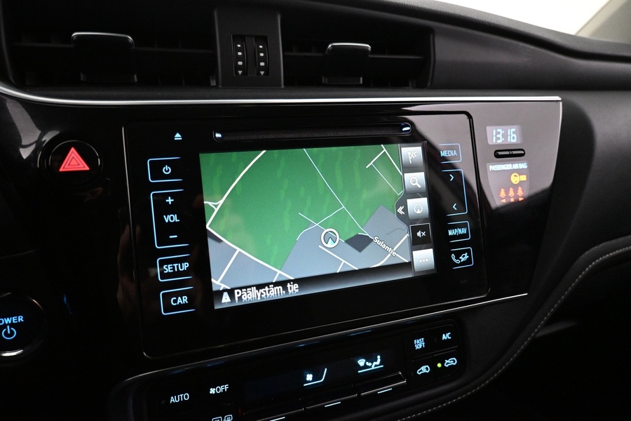 Toyota Auris vaihtoauto