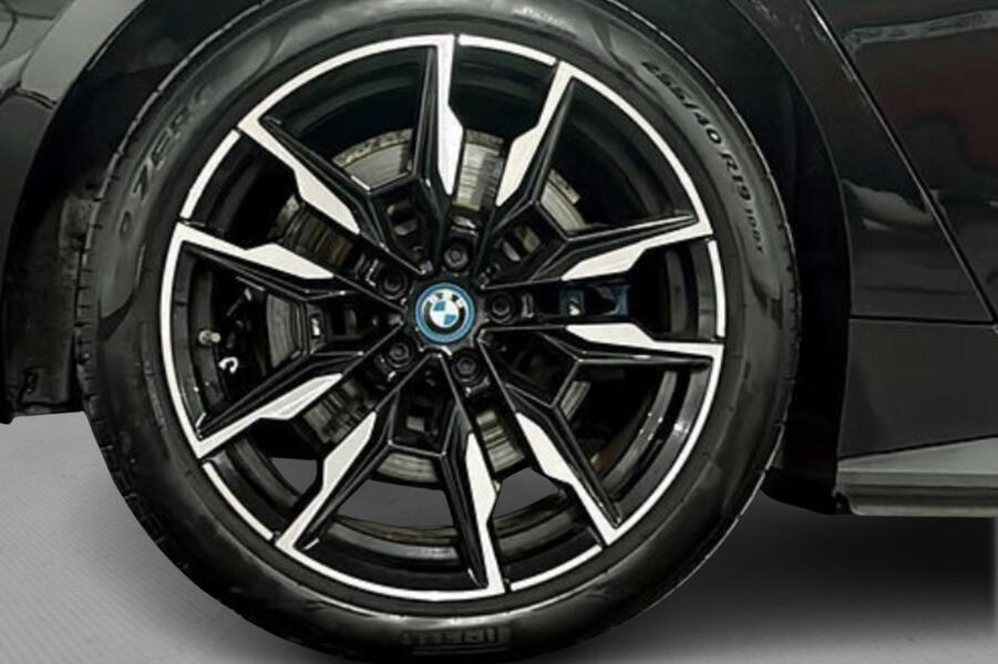 BMW i4 M50 vaihtoauto