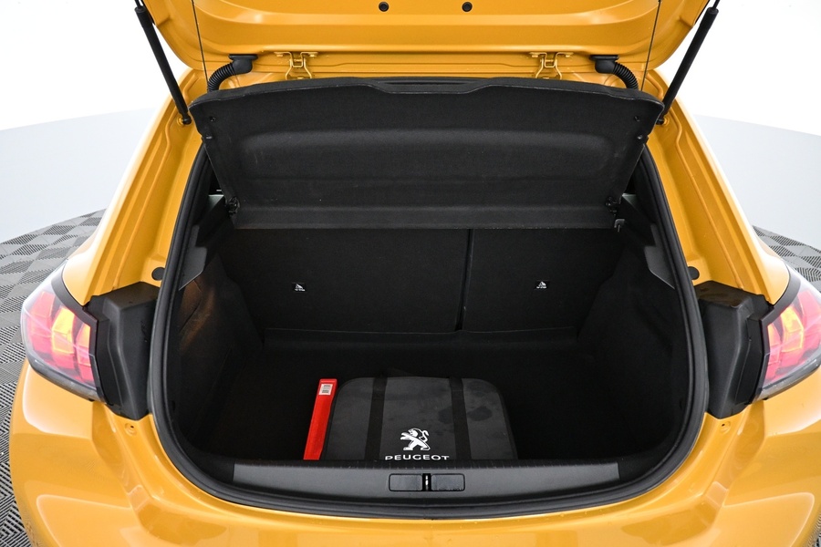 Peugeot e-208 vaihtoauto