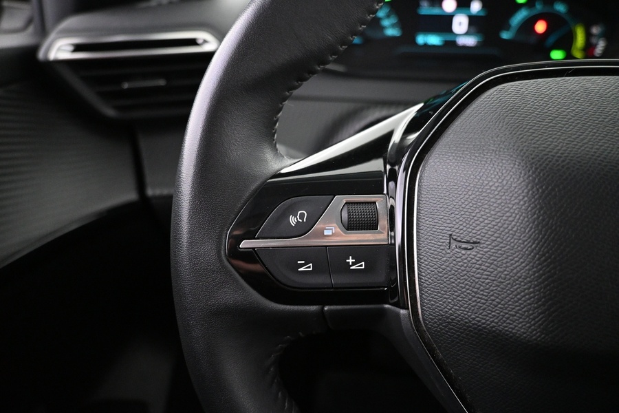 Peugeot e-208 vaihtoauto