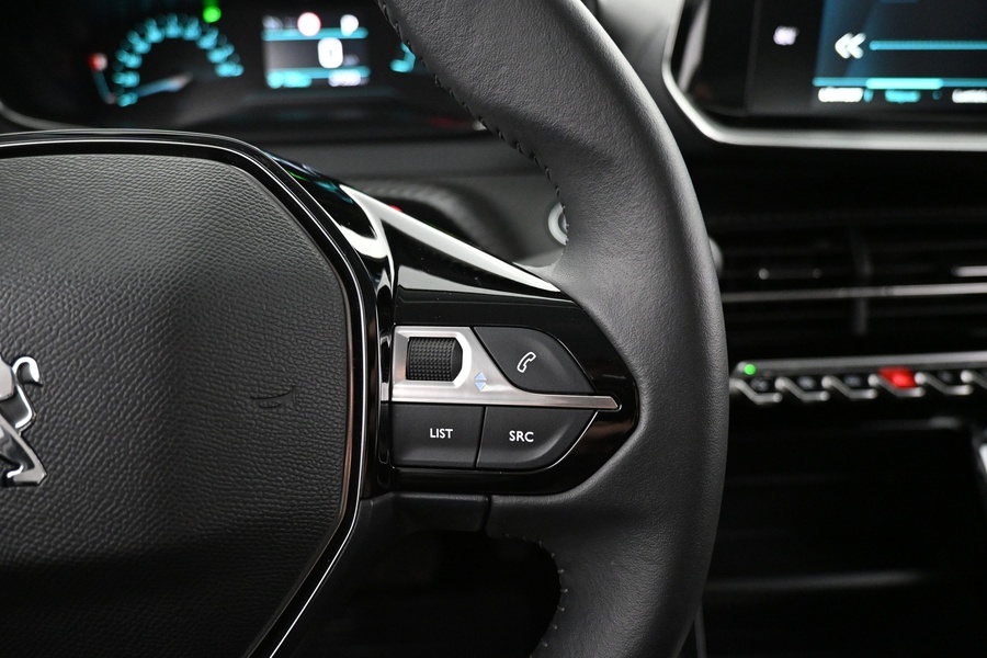 Peugeot e-208 vaihtoauto