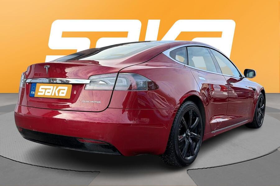 Tesla Model S vaihtoauto