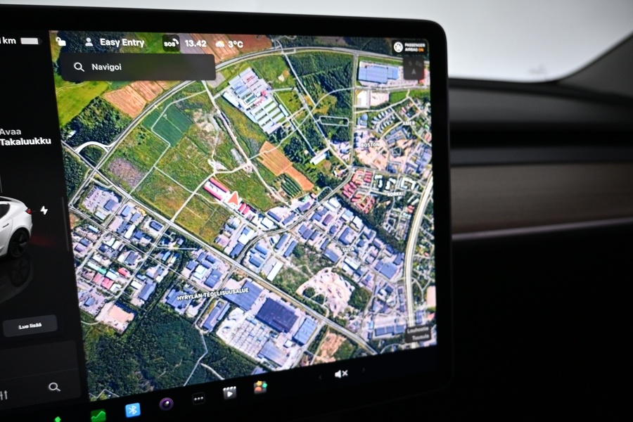 Tesla Model 3 vaihtoauto