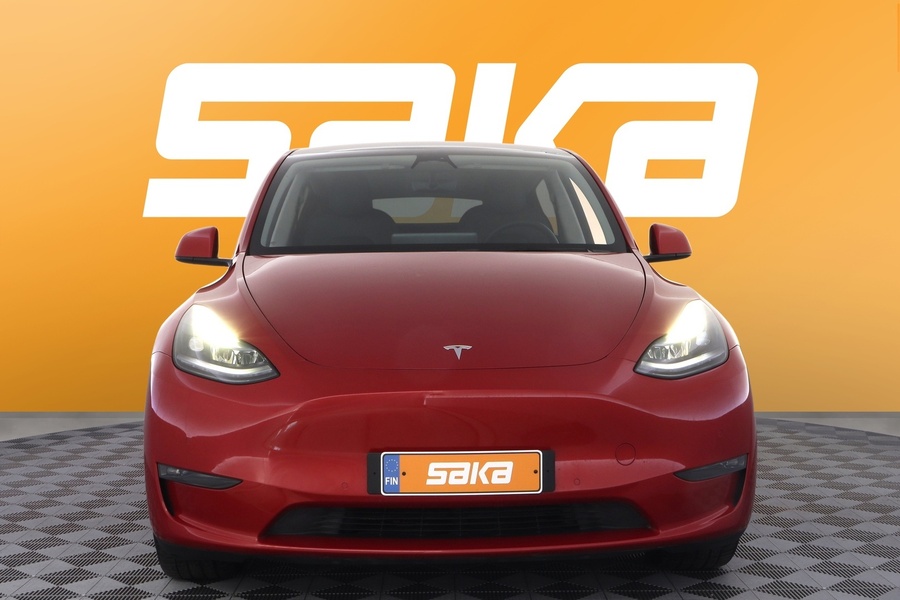 Tesla Model Y vaihtoauto