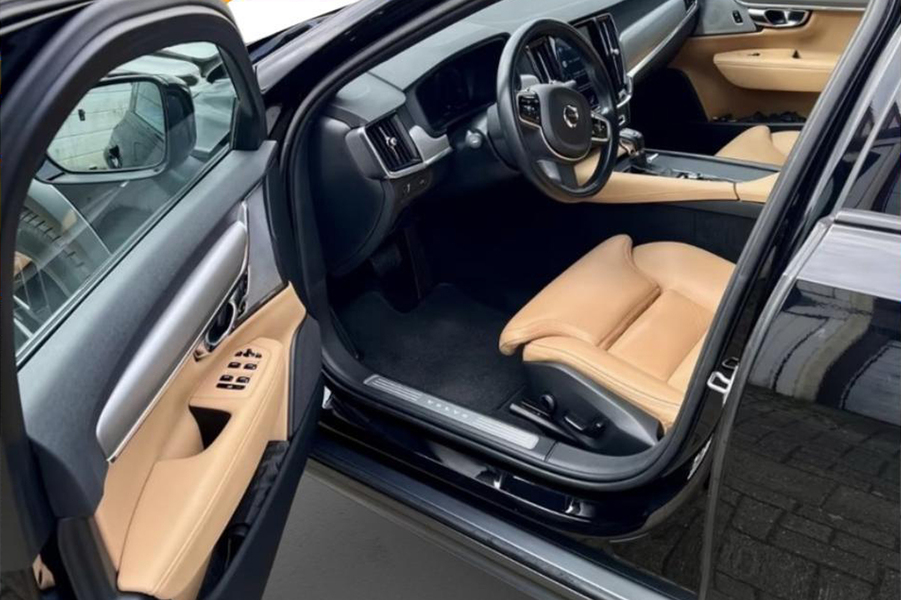 Volvo V90 Cross Country vaihtoauto