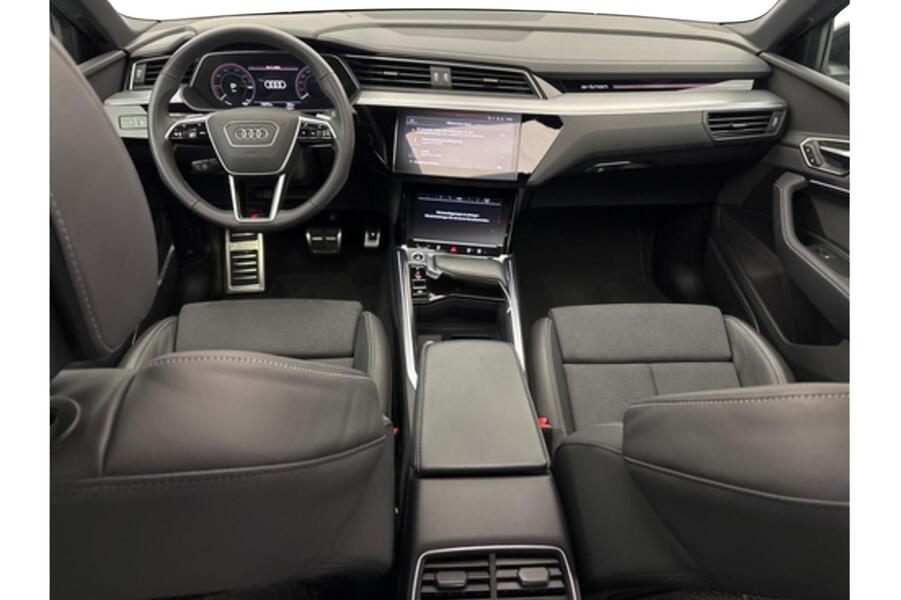 Audi Q8 e-tron vaihtoauto