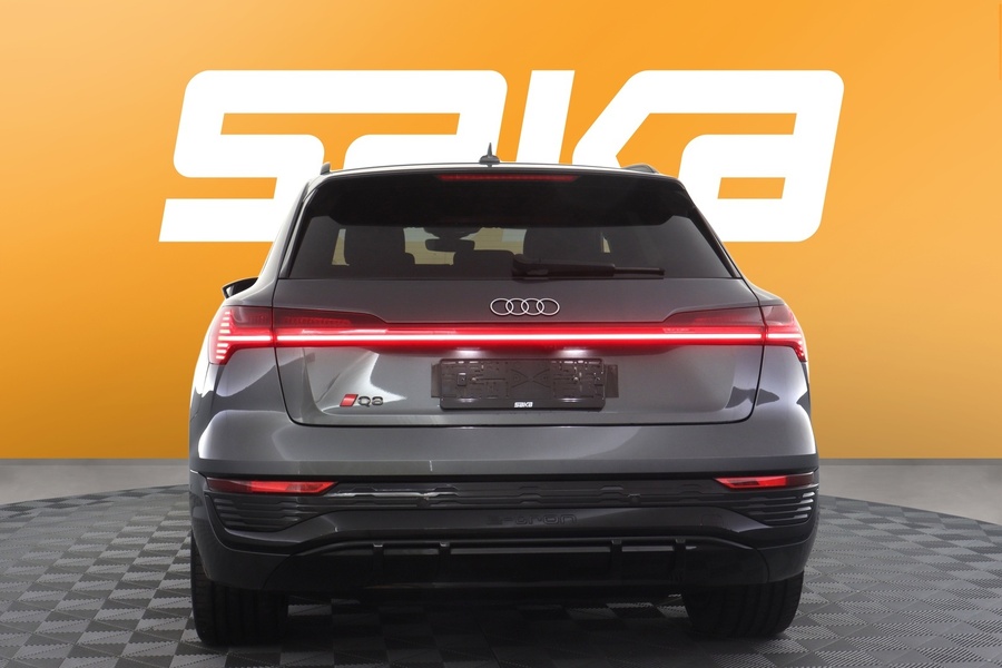 Audi Q8 e-tron vaihtoauto