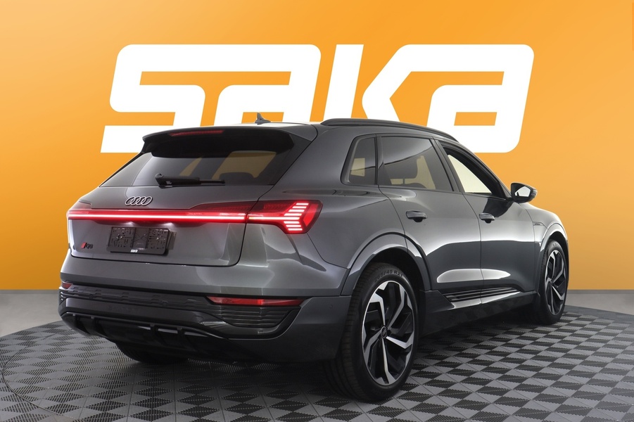 Audi Q8 e-tron vaihtoauto