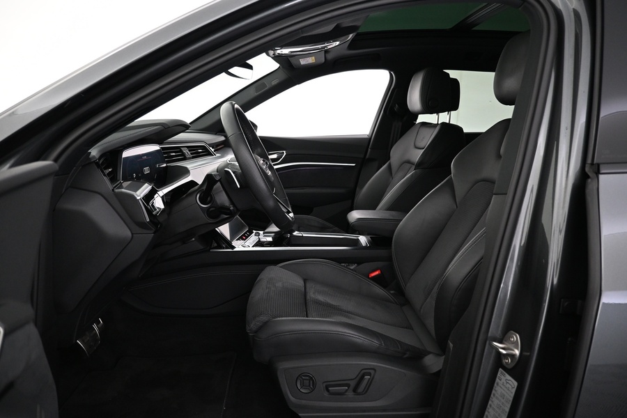 Audi Q8 e-tron vaihtoauto