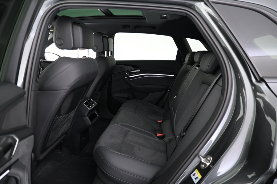 Audi Q8 e-tron vaihtoauto