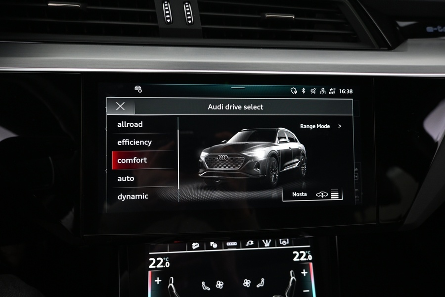 Audi Q8 e-tron vaihtoauto