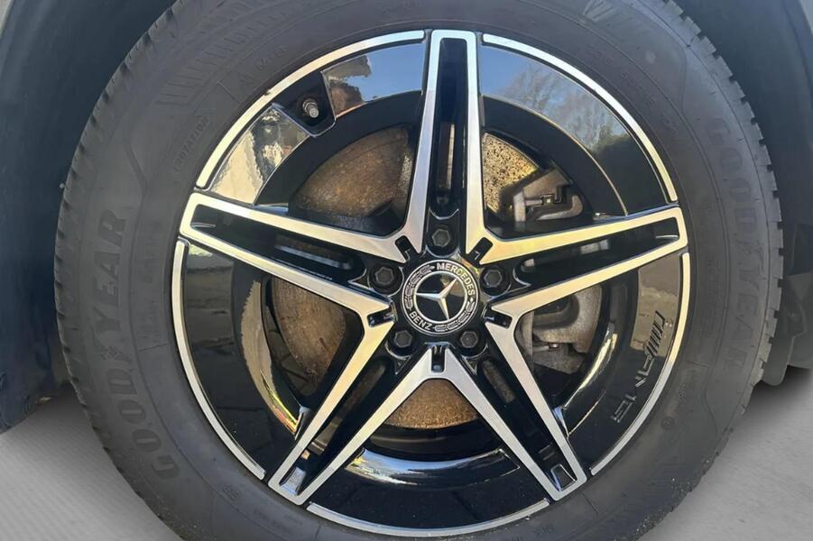 Mercedes-Benz EQB vaihtoauto