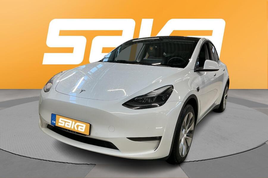 Tesla Model Y vaihtoauto