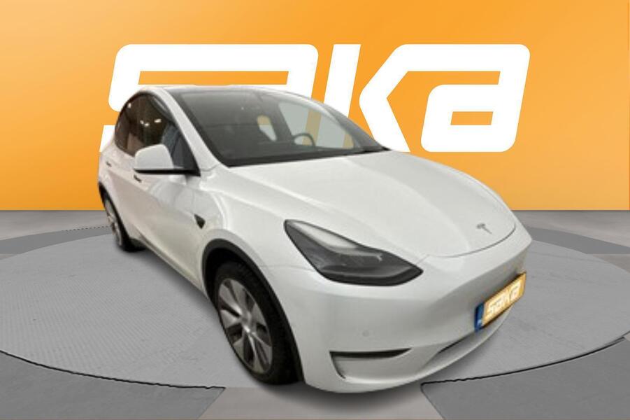 Tesla Model Y vaihtoauto