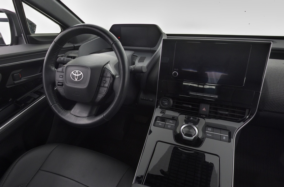 Toyota bZ4X vaihtoauto