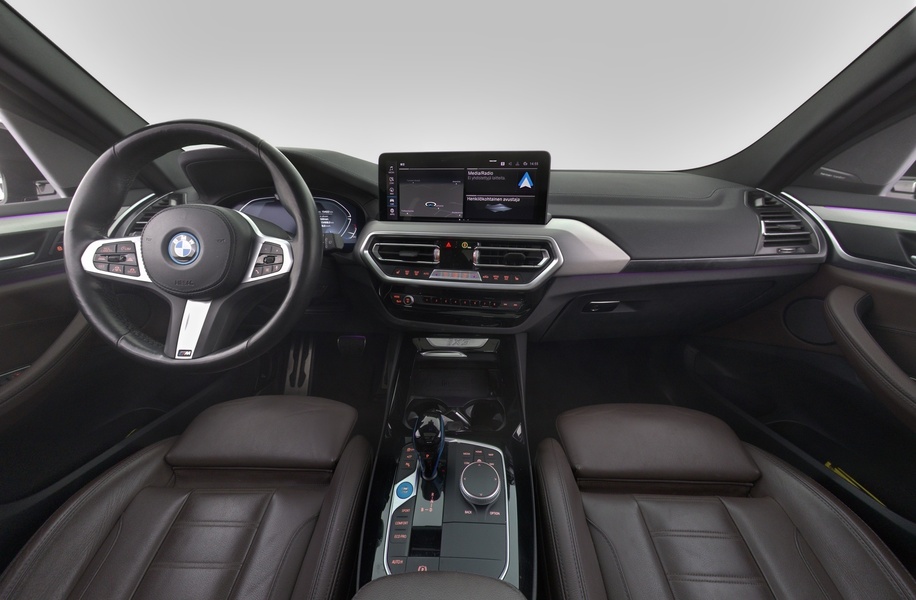 BMW iX3 vaihtoauto
