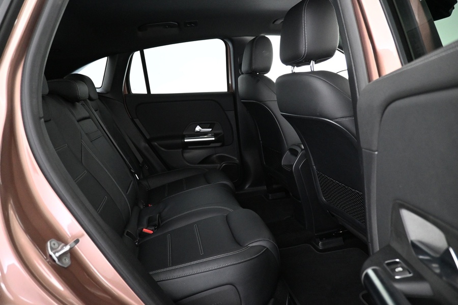 Mercedes-Benz EQA vaihtoauto