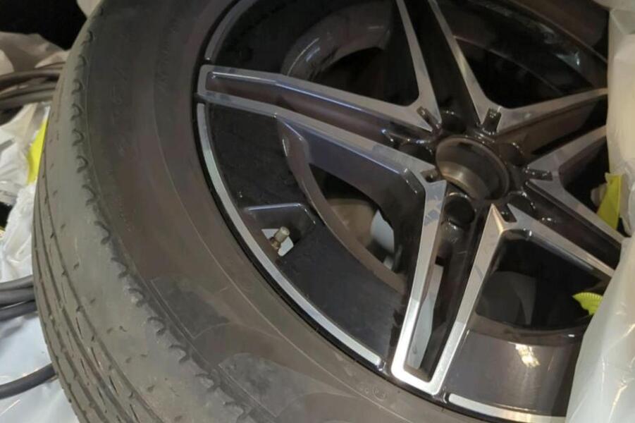 Mercedes-Benz EQC vaihtoauto