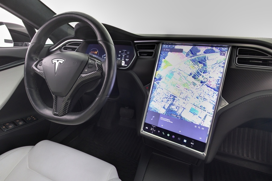 Tesla Model S vaihtoauto