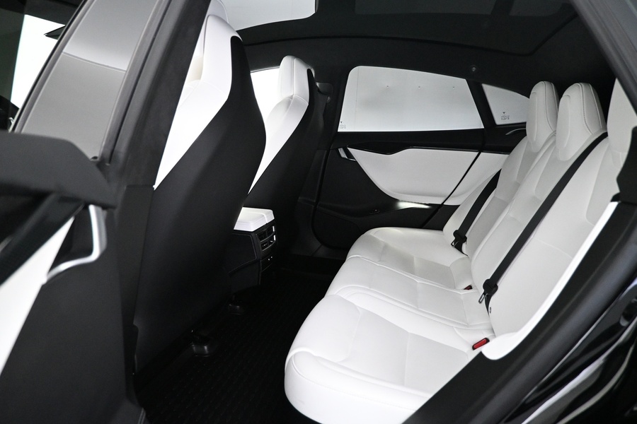 Tesla Model S vaihtoauto