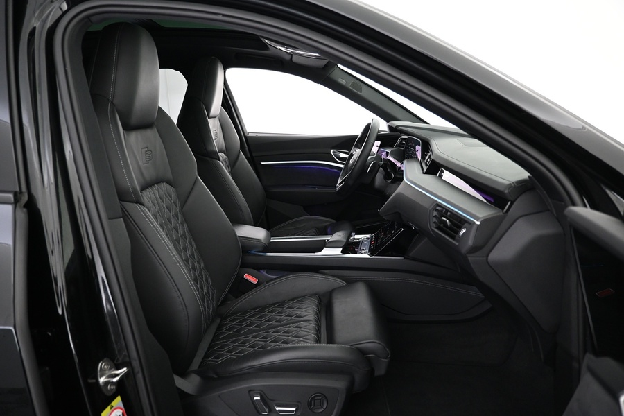 Audi e-tron vaihtoauto