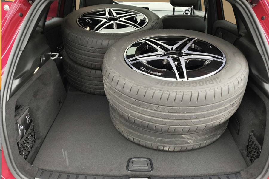 Mercedes-Benz EQA vaihtoauto