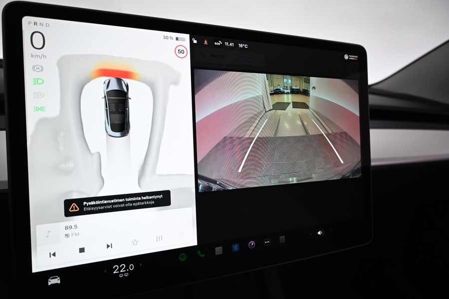 Tesla Model 3 vaihtoauto