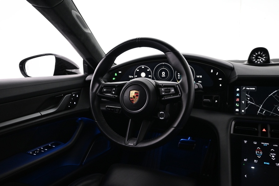 Porsche Taycan vaihtoauto