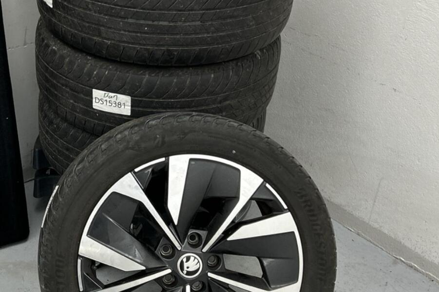 Skoda Karoq vaihtoauto