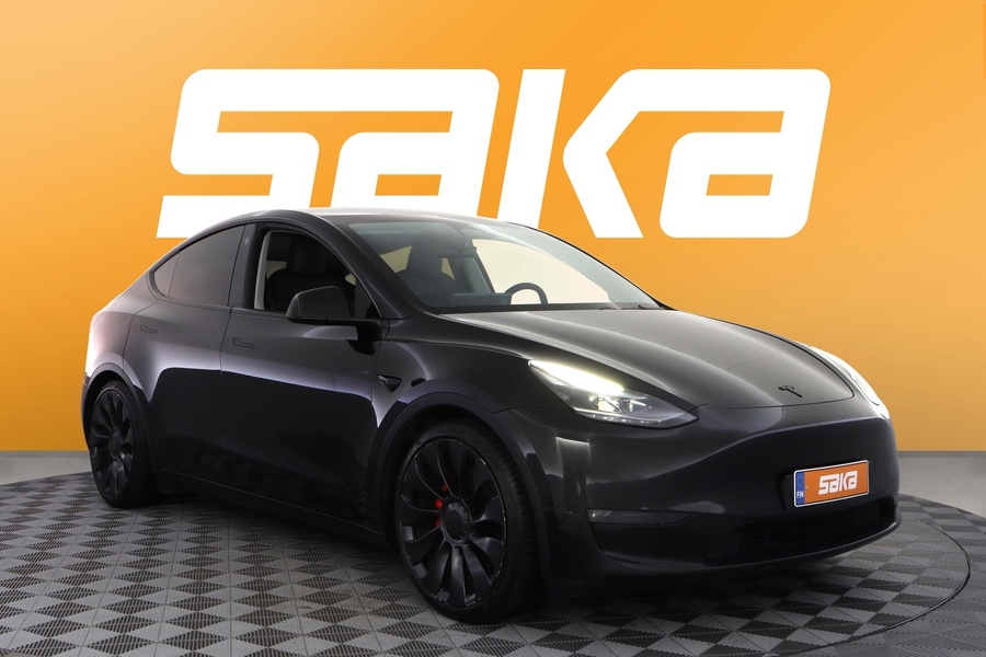 Tesla Model Y vaihtoauto