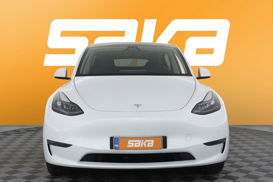 Tesla Model Y vaihtoauto