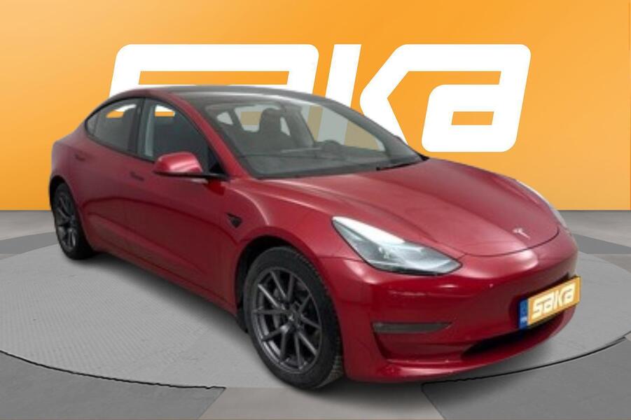 Tesla Model 3 vaihtoauto