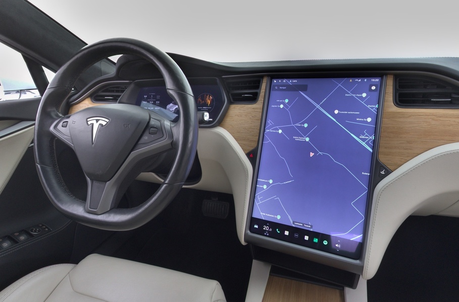Tesla Model S vaihtoauto