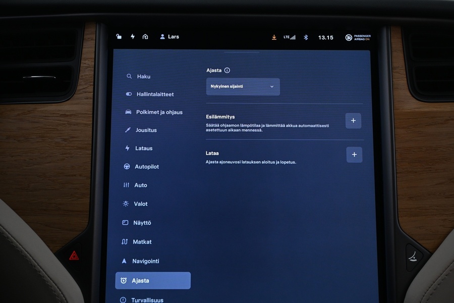 Tesla Model S vaihtoauto