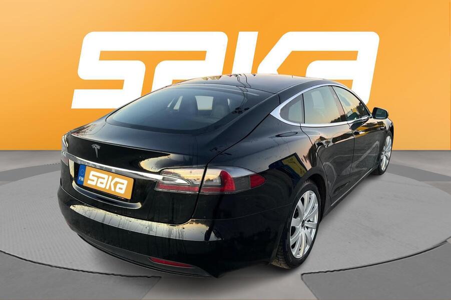 Tesla Model S vaihtoauto