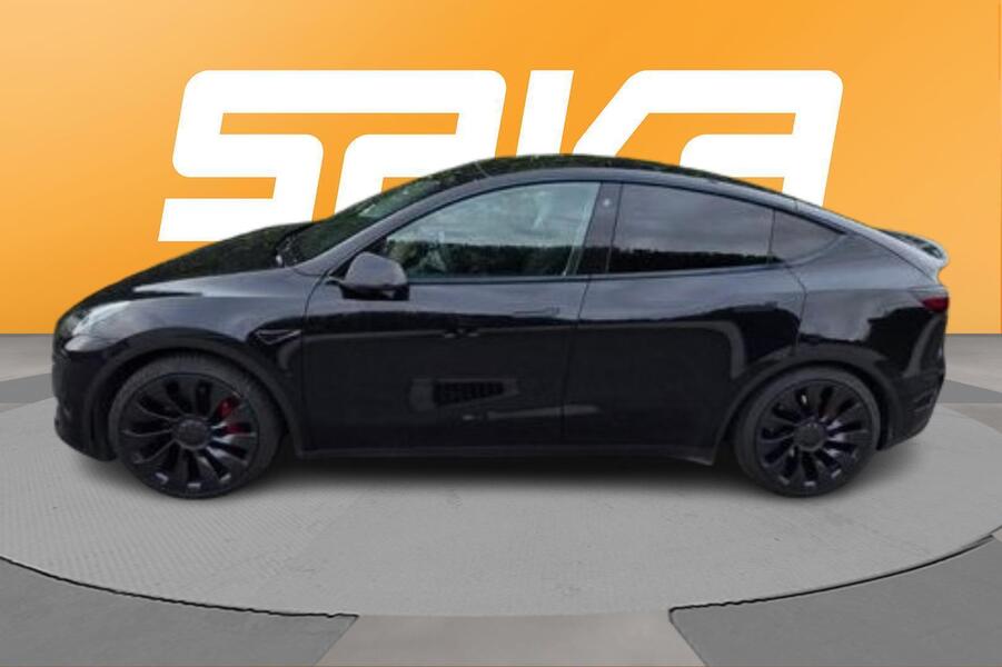 Tesla Model Y vaihtoauto