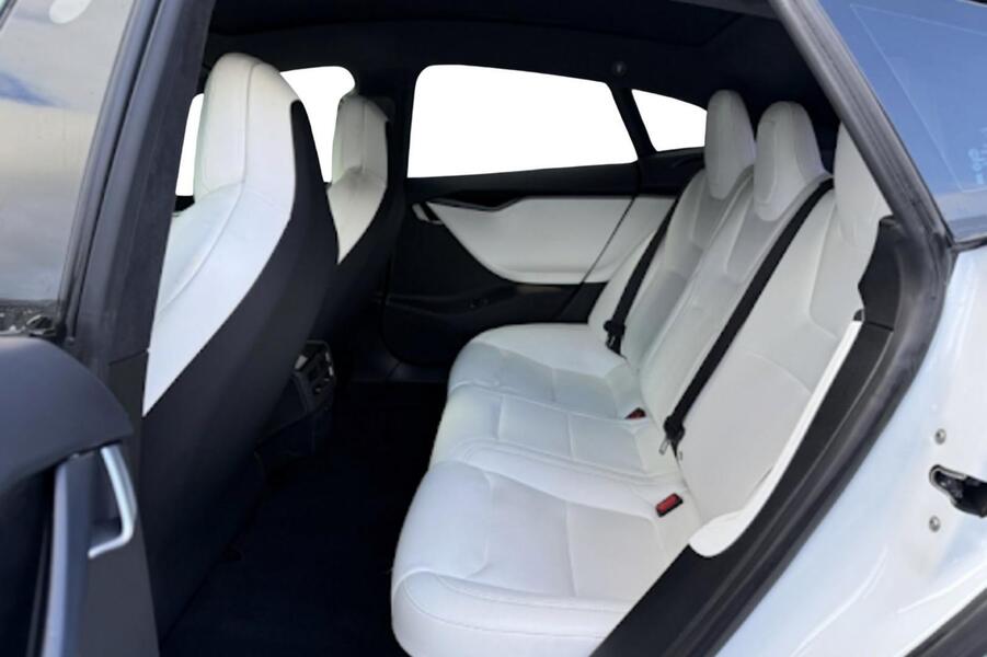 Tesla Model S vaihtoauto