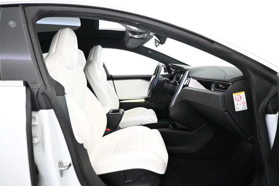 Tesla Model S vaihtoauto