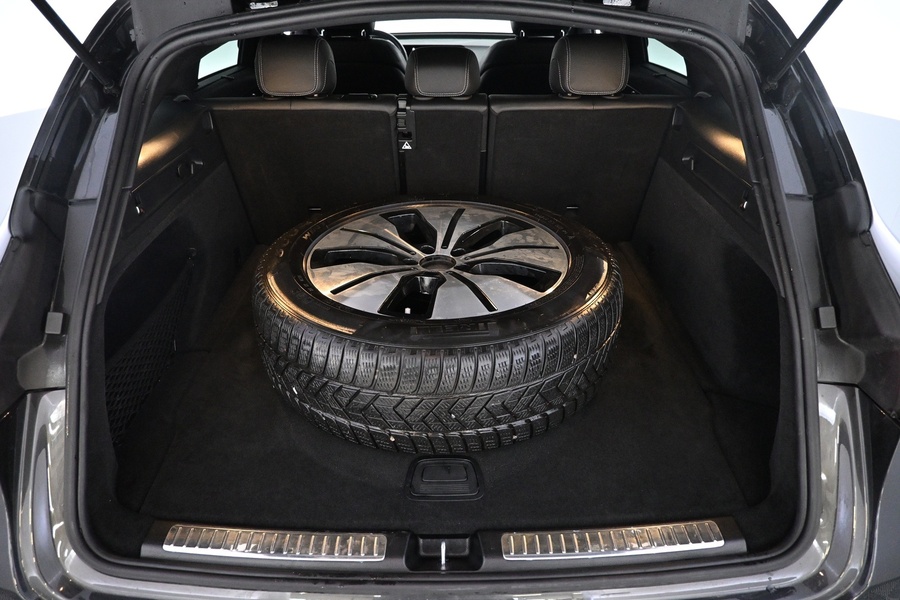 Mercedes-Benz EQC vaihtoauto