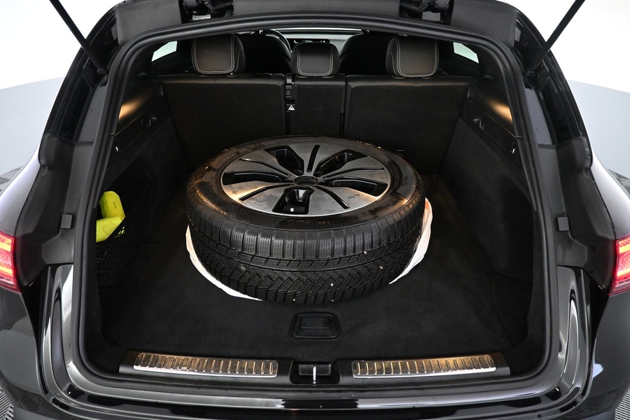 Mercedes-Benz EQC vaihtoauto