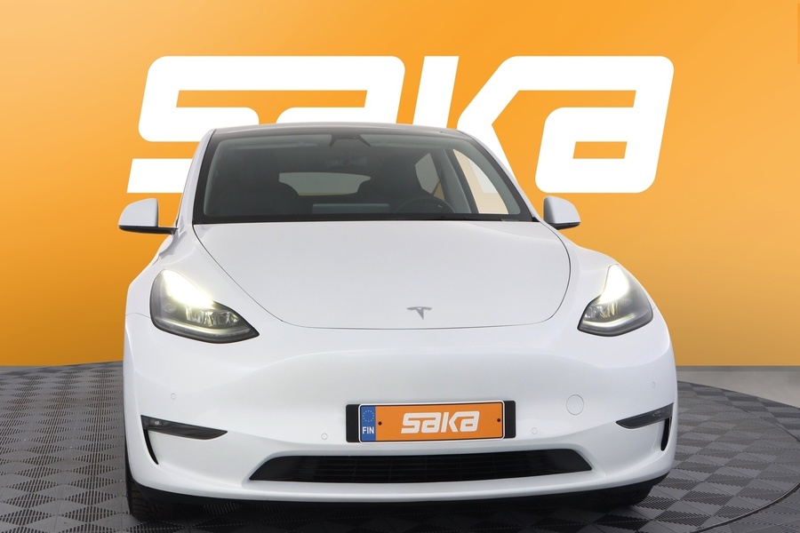 Tesla Model Y vaihtoauto