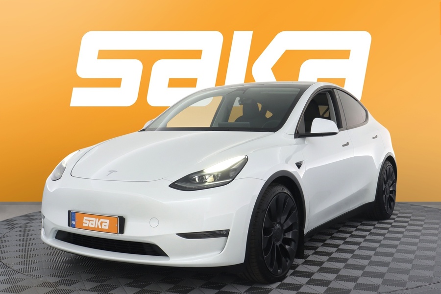Tesla Model Y vaihtoauto