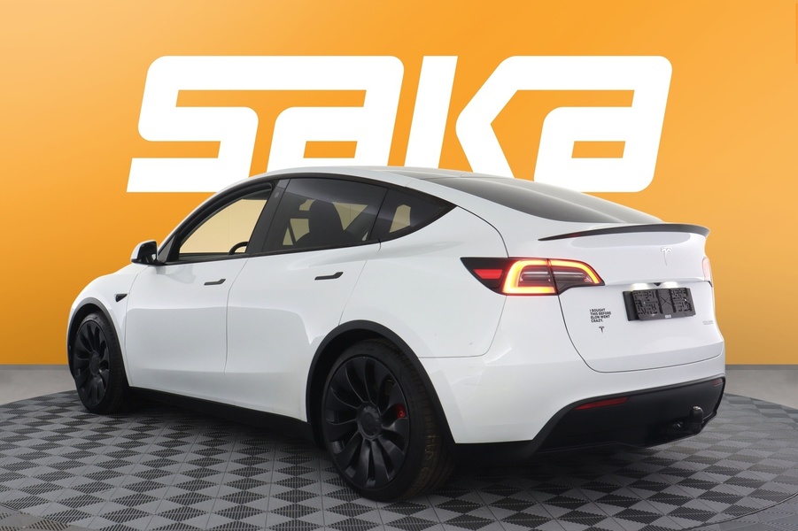 Tesla Model Y vaihtoauto