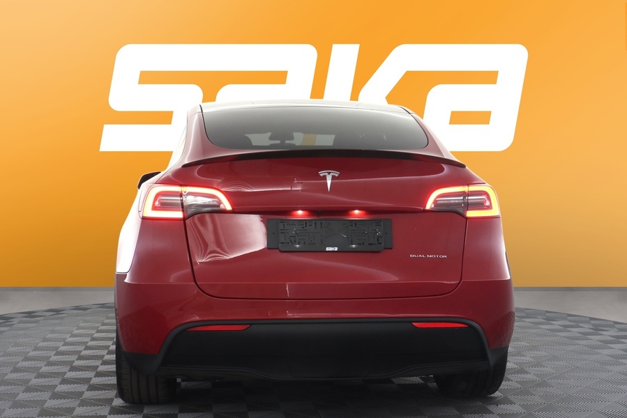 Tesla Model Y vaihtoauto