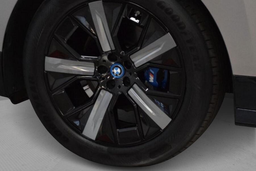 BMW iX M60 vaihtoauto